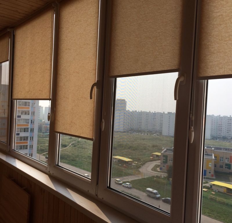 Чем закрыть окна на балконе от солнца: практические решения, проверенные идеи и советы