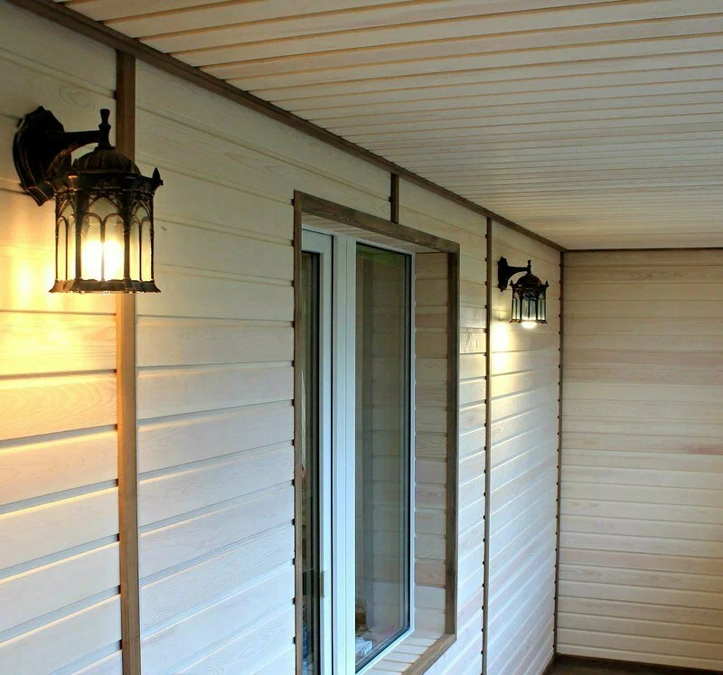 Отделка балкона вагонкой: как превратить узкое пространство в уютный уголок