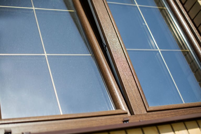 Как выбрать коричневый профиль для пластиковых окон: практический гид и советы